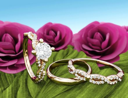 Como combinar tu Anillo de Compromiso con tu Anillo de Boda
